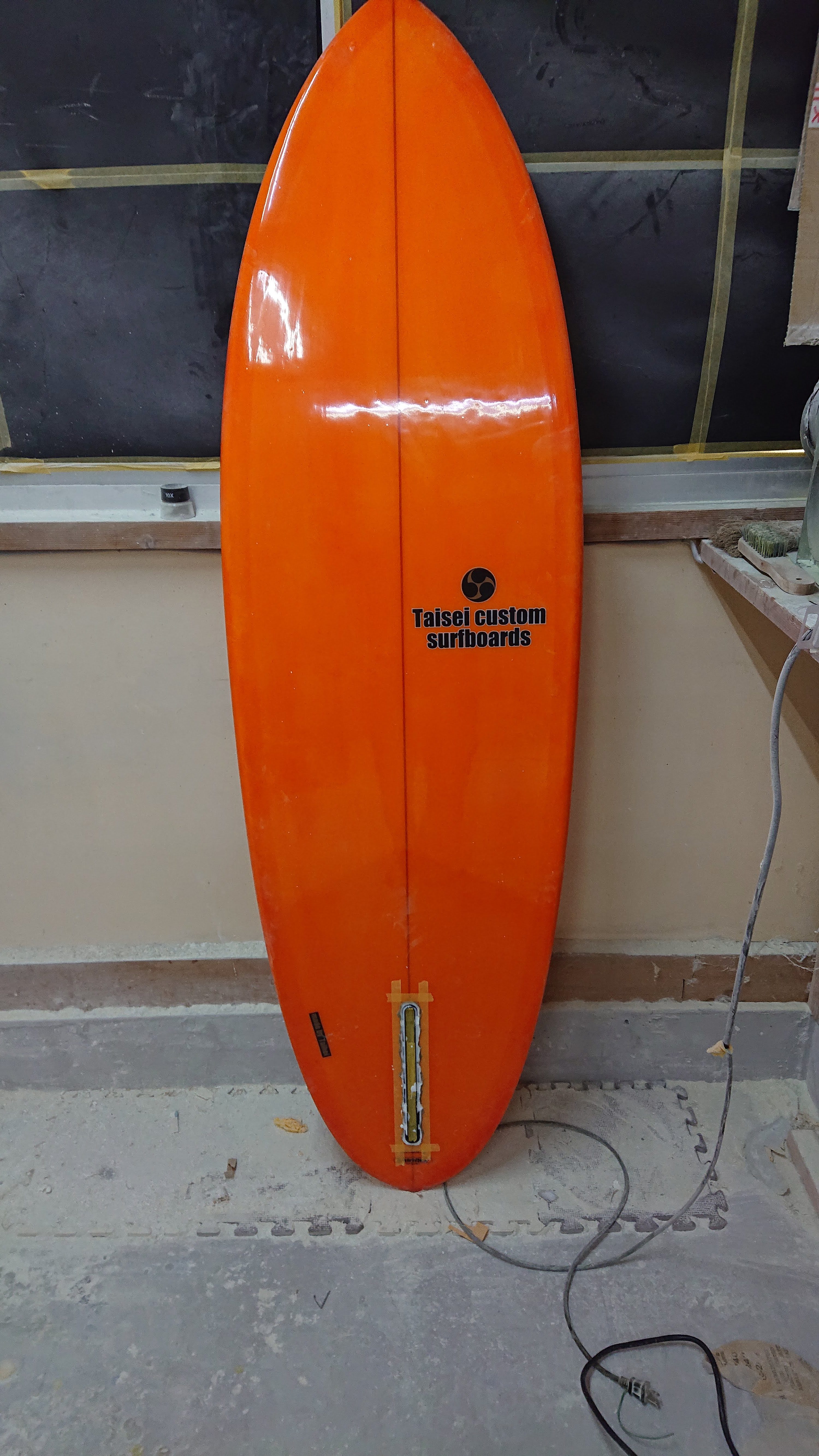 おすすめのシングルフィン ショートボード樹脂カラー6'0” EPS | Taisei